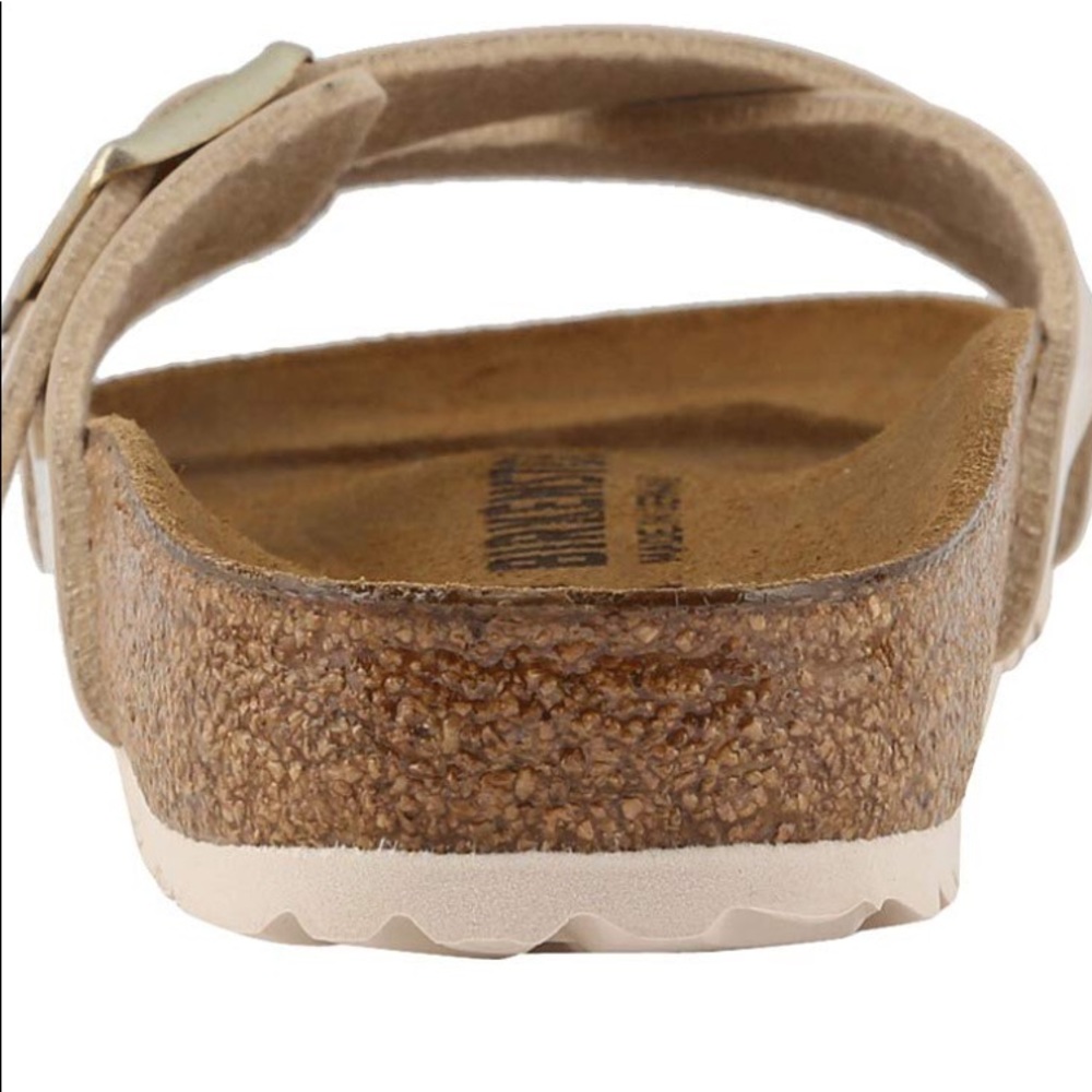 Birkenstock YAO Sandal In SAND PATENT 41/10 NIB - Picture 6 of 7